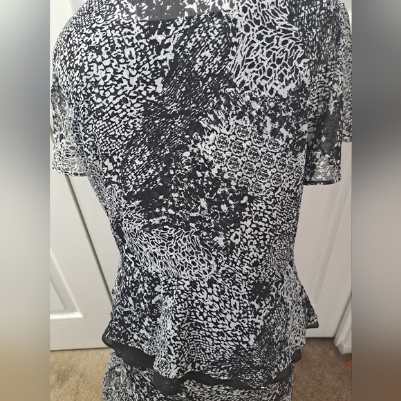 Studio 1 Sleeveless Maxi Dress With Open Top      Size 12 - Picture 9 of 16